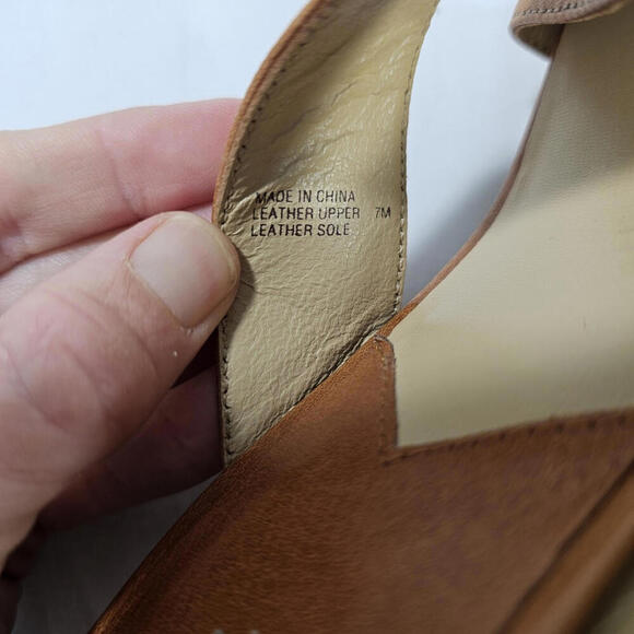 Michael Kors Benny Flip-Flop Wedge Sandal Size 7 M Brown Gold Studded - Picture 9 of 10